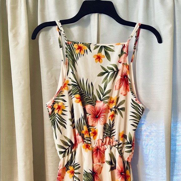 ✨SUMMER BREZZE Romper ☀️ - Picture 2 of 2